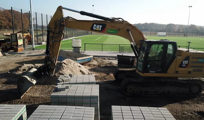 Update zum Bau des Kunstrasen